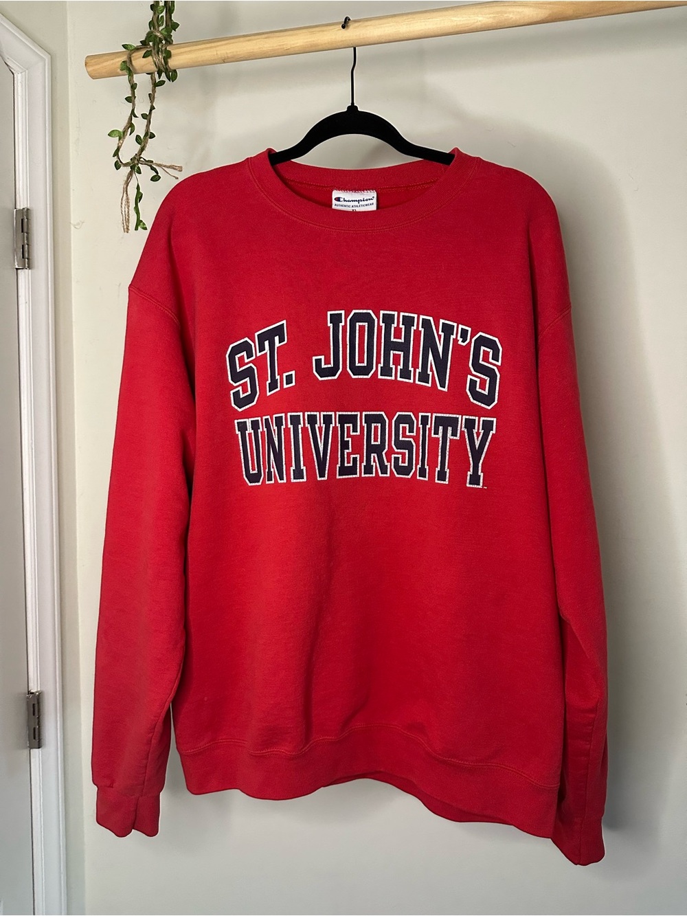 Men’s XL | Champion St. John’s University Crewneck Sweatshirt